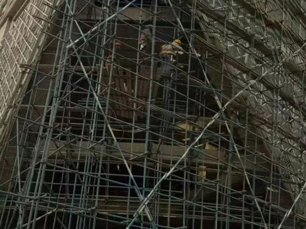 沈陽腳手架作業(yè)效率解析：一次可容納多人同時(shí)作業(yè)，提升施工效率